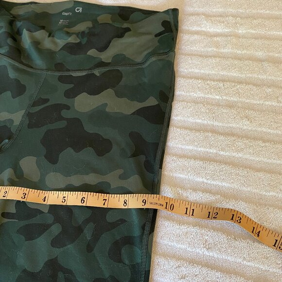 GapFit Leggings - green camo pattern - Picture 11 of 16